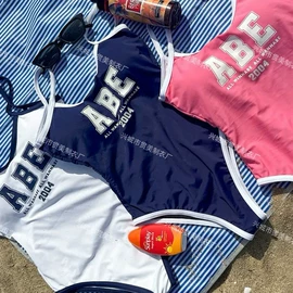 比基尼;连体泳衣;三件套泳装