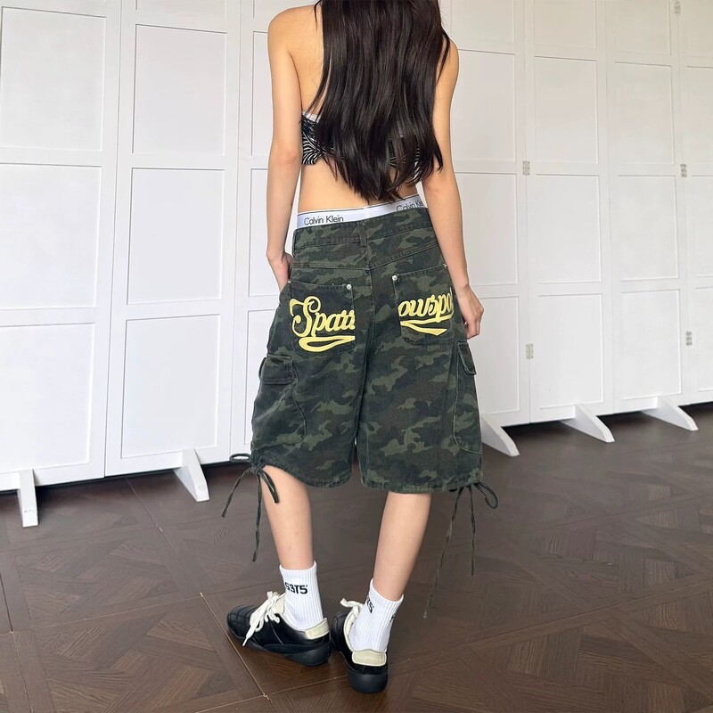 Vintage Camouflage Letter Print Pocket Tie Workwear Denim Shorts for Women 2026 Summer New Loose Wide-Leg Five-Point Pants