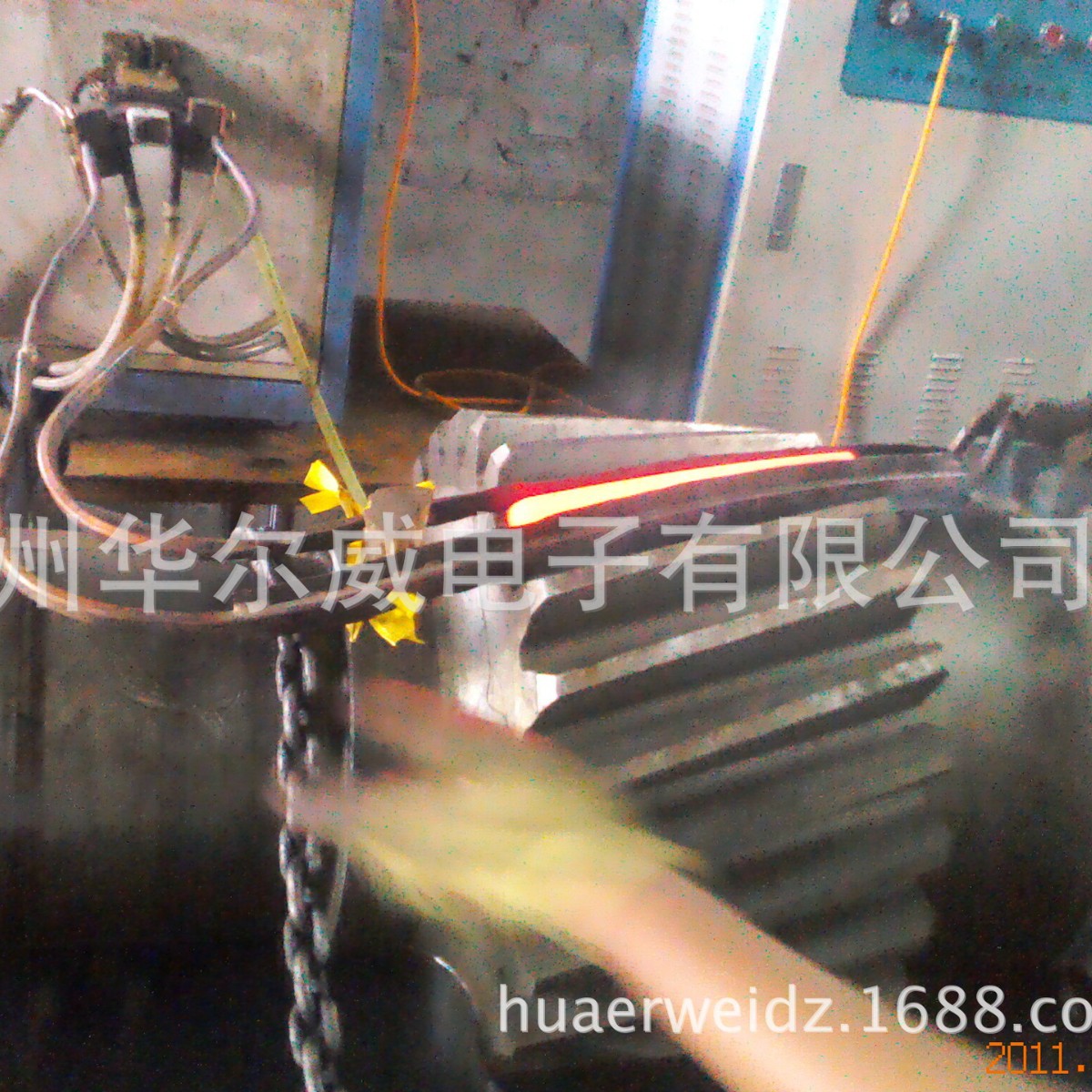 内孔加热齿轮轴淬火金属面热处理高频炉高频机淬火机