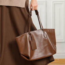 头层植鞣真皮小众大容量托特包女2025新款高级质感通勤单肩包大包
