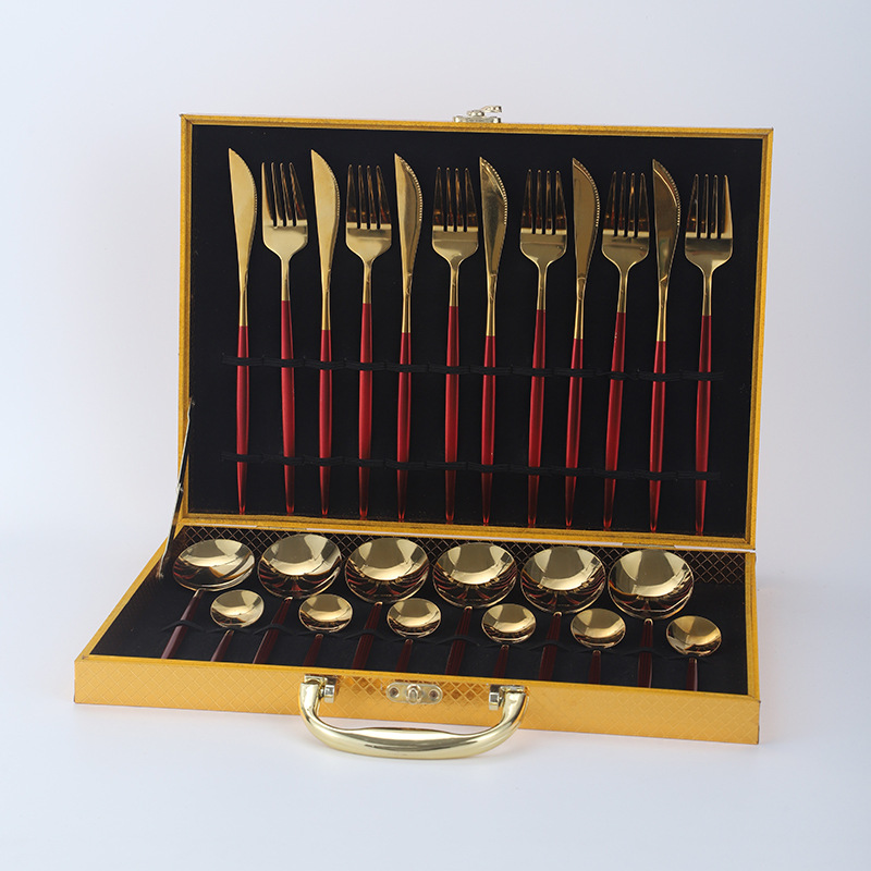 Amazon popular vajilla de acero inoxidable 24 unidades traje Portugal cuatro piezas principales comida occidental cuchillo, tenedor y cuchara caja de regalo traje