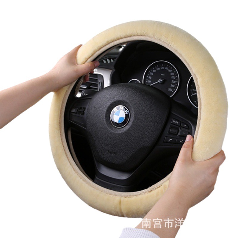 Cross-border foreign trade car steering wheel cover winter rabbit plush universal winter short plush steering wheel handbrake cover gear