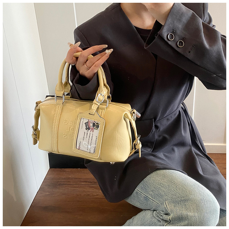 Korean version hand-held bowling bag for women 2025 new retro niche commuting pillow bag versatile single-shoulder crossbody bag undefined