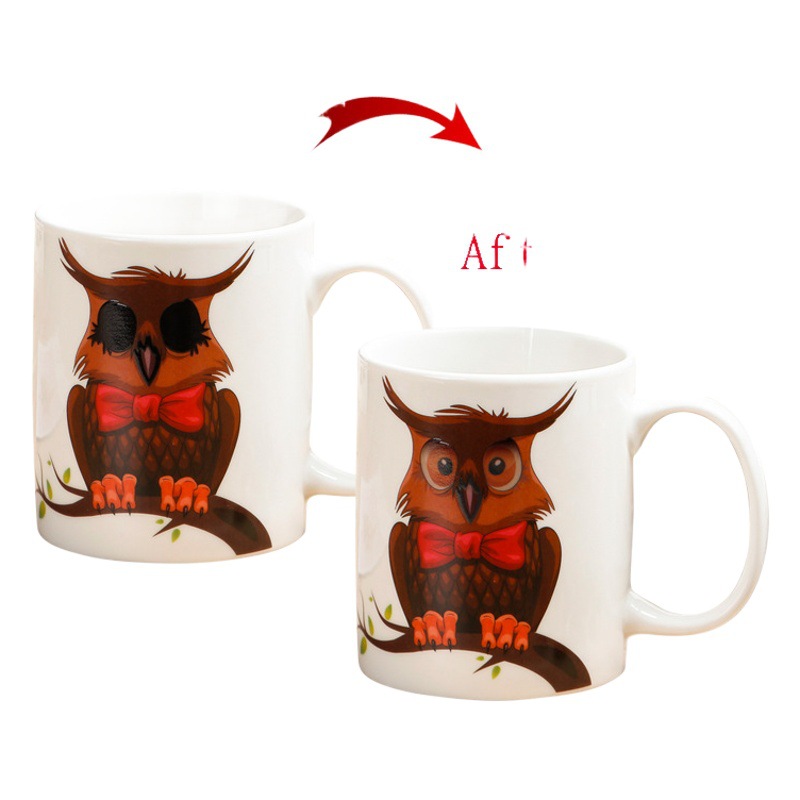 Taza de porcelana creativa taza de la novedad sensible a la temperatura búho que cambia de color taza de regalo prueba de logotipo taza mágica fábrica al por mayor