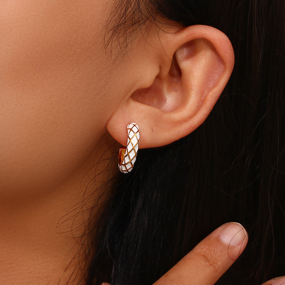 Fashion C Shape Stainless Steel Plating Hoop Earrings 1 Pair