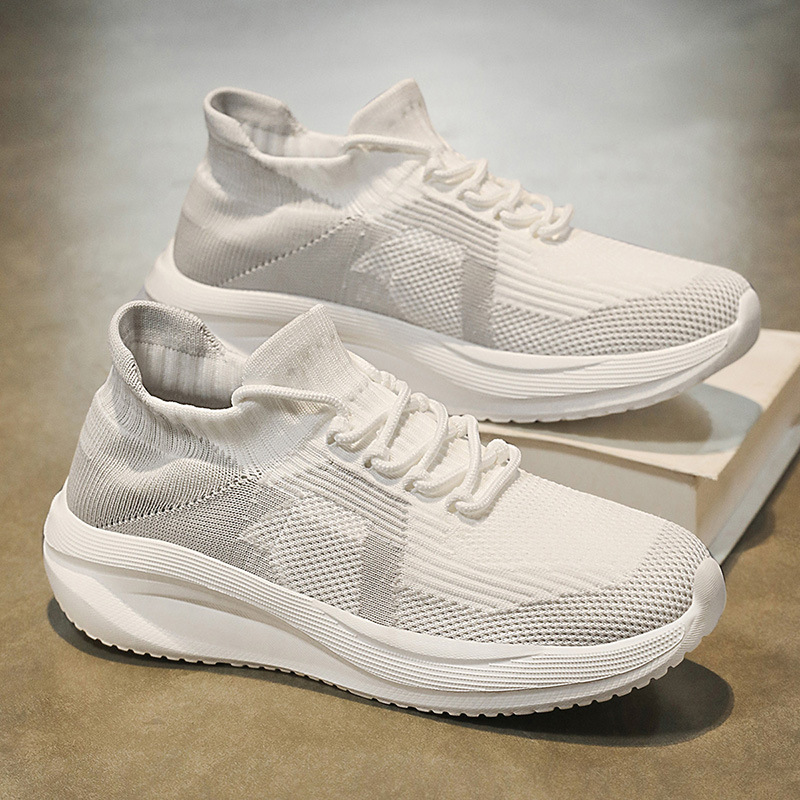 Zapatos de hombre 2025 verano gran tamaño pareja volando tejido transpirable zapatos deportivos casuales calcetines de moda coreana zapatos de moda con cordones