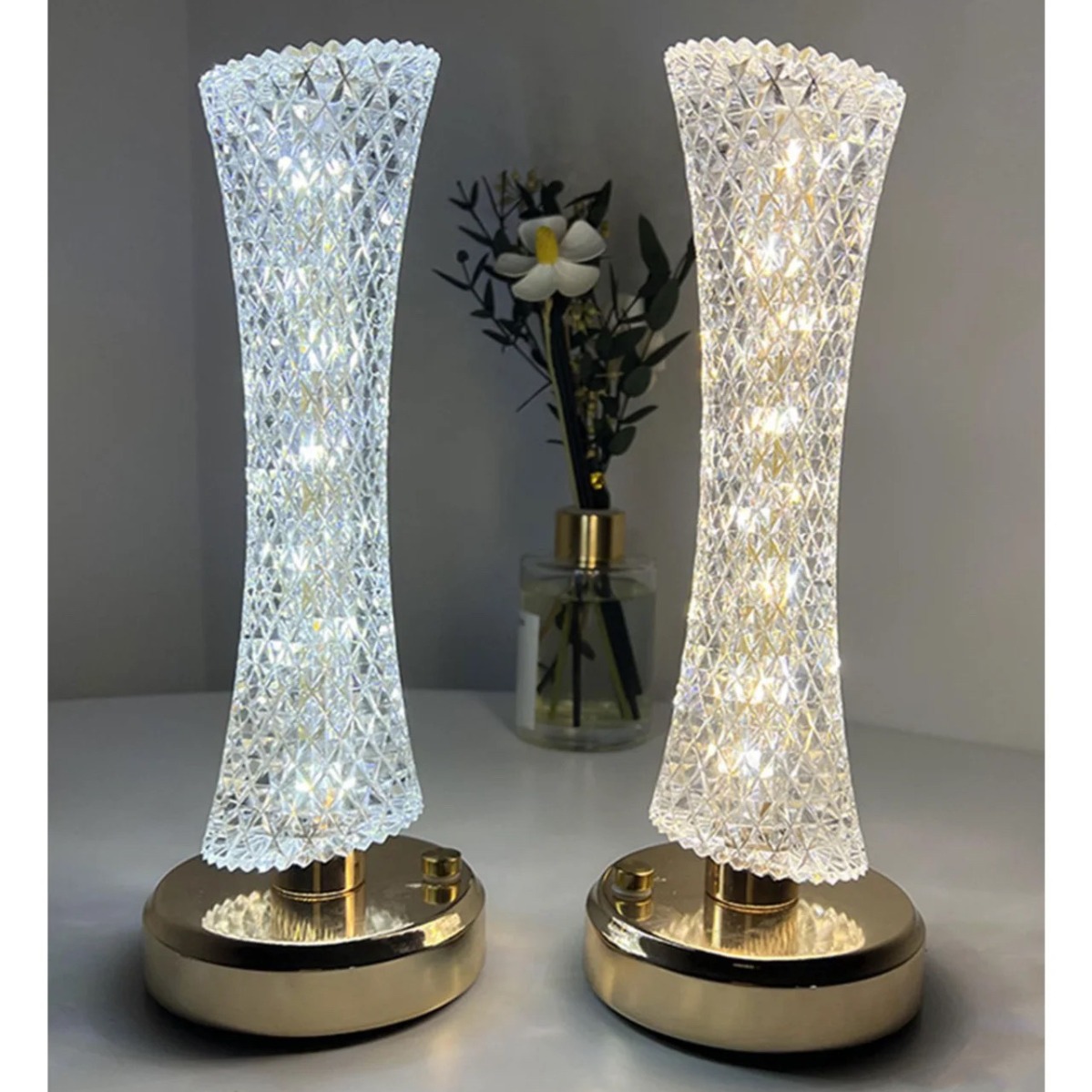 공장 직접 공급 가벼운 럭셔리 간단한 캔톤 타워 작은 남자 허리 침실 데스크탑 테이블 램프 장식 생일 크리스마스 선물