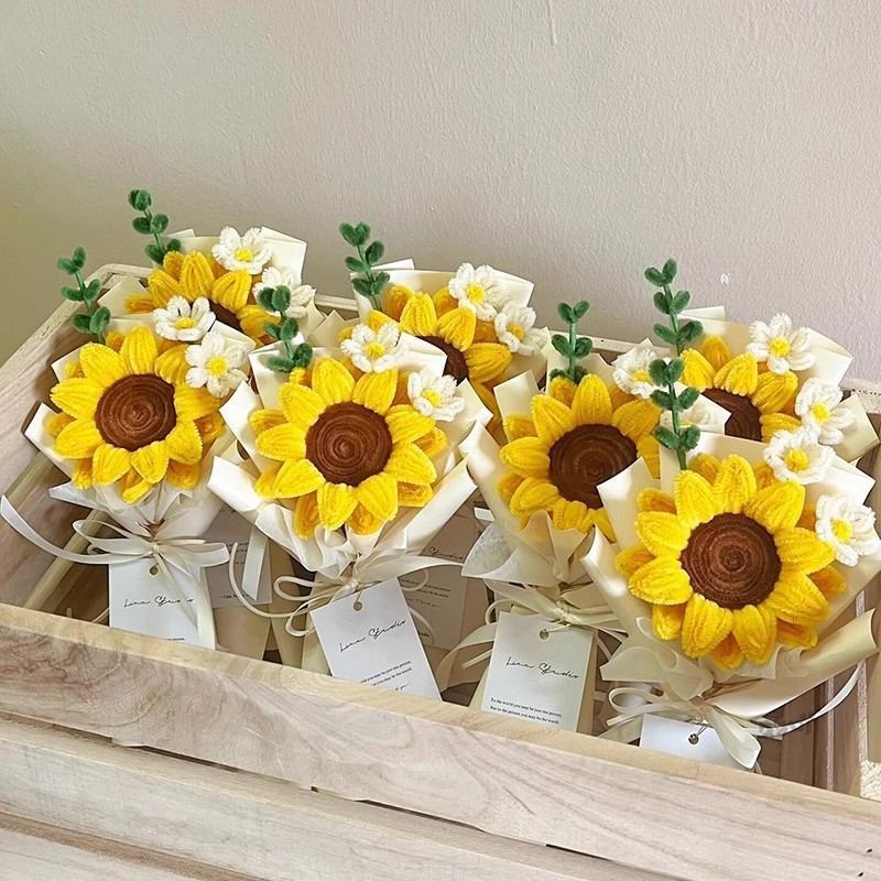 高級感手編みdiyひまわりの小さな花束が棒をねじって誕生日に親友の目上の人に母の日プレゼントを贈る|undefined