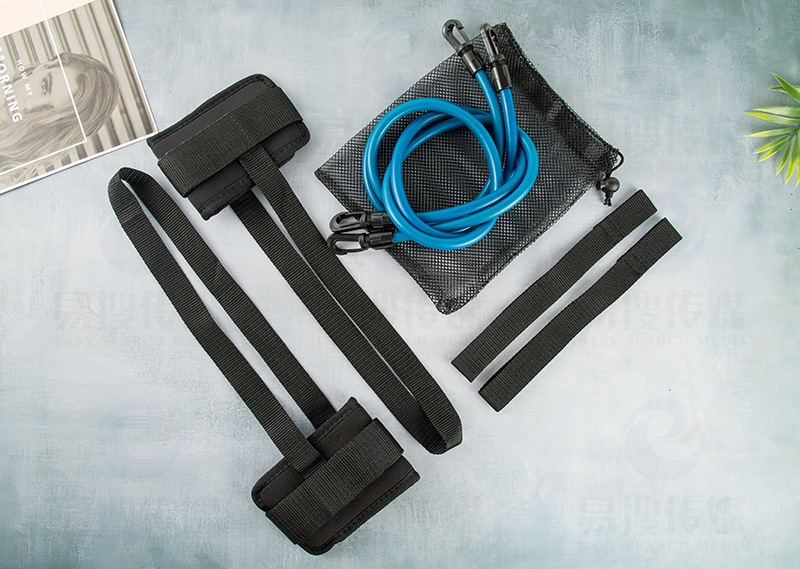 游泳力量训练脚扣款