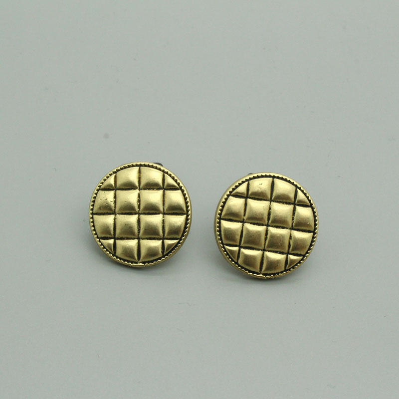 Korean Retro Distressed Geometric Plaid Earrings display picture 3