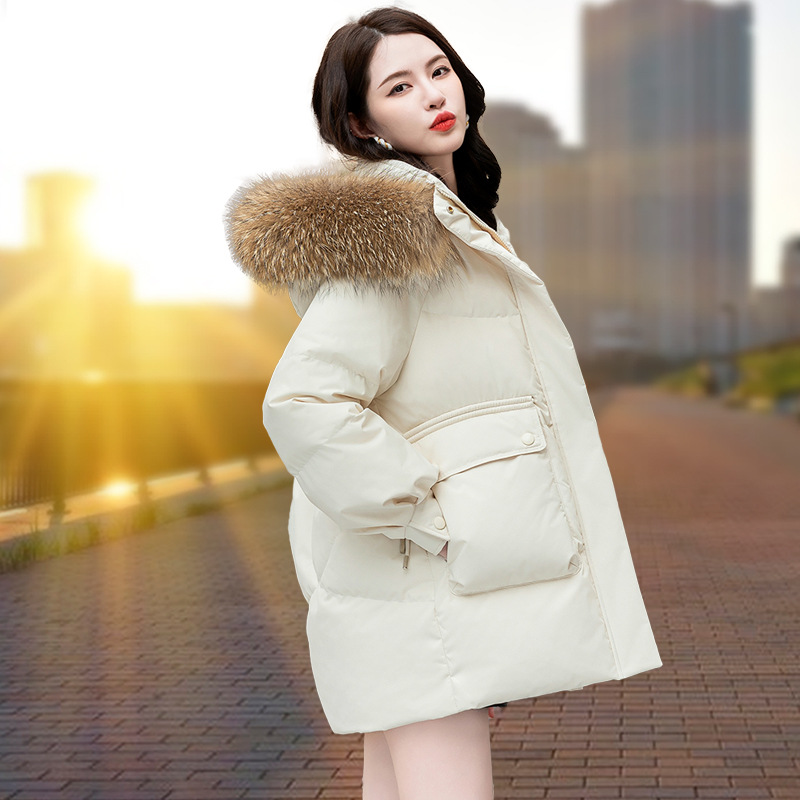 화이트(너구리털 칼라)
