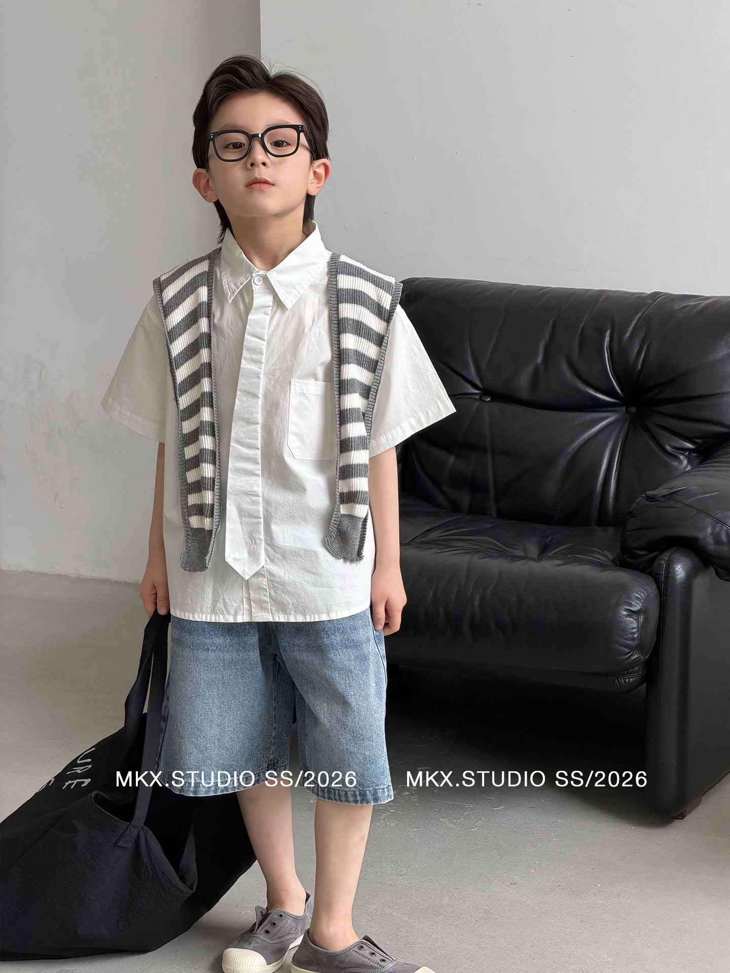Camisas de mangas cortas para niños 2026 ropa infantil de verano nuevo estilo coreano ropa de verano para niños camisas mayores al por mayor