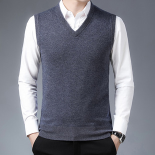 2025 Winter New Wool Knitted Vest Middle-aged Men's Sleeveless Sweater Loose V-neck Vest Dad's Waistcoat