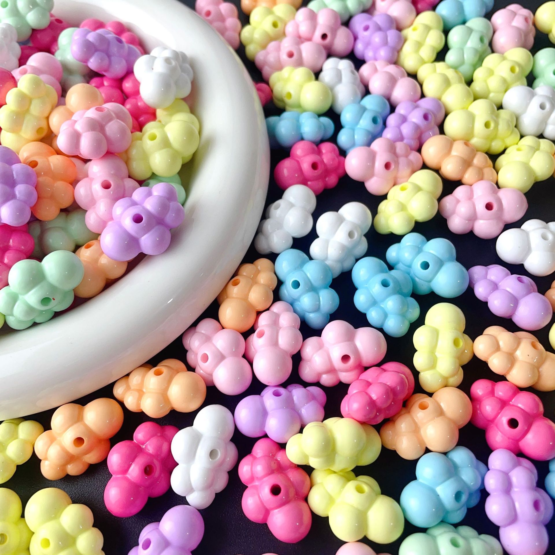 New diy acrylic accessories three-dimensional cloud simulation beaded material cream glue hairpin mobile phone chain accessories lsa