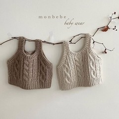 Infants and children's clothing, fashionable and trendy children's versatile knitted vests, exquisite twist pattern vests, spring style Western-style knitted sweaters