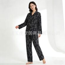 �Ứ˯���|Ůʿ�������H�����L��Ҿӷ��p�ݺ�ɫȫ�����e���b