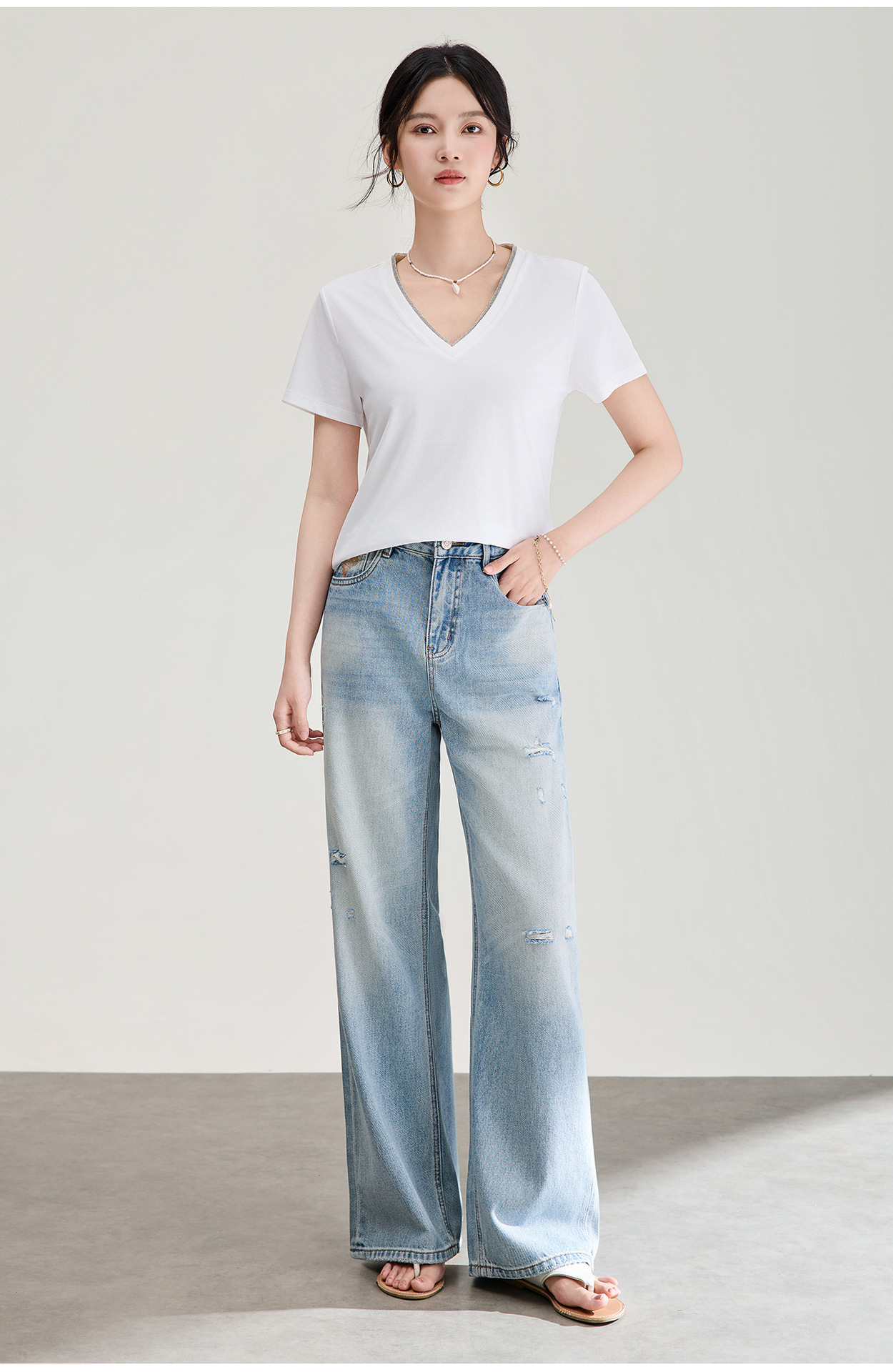 Quần jean nữ ống rộng cạp cao, chất cotton phối bướm đính đá và rách thủng — xanh lam chi tiết 7