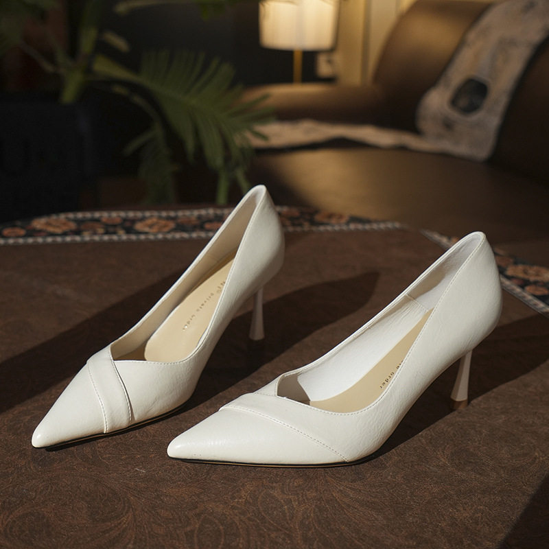 Giày cao gót nữ mũi nhọn gót nhọn 6–8 cm phong cách tối giản công sở — Màu kaki, Màu trắng be, Màu đen