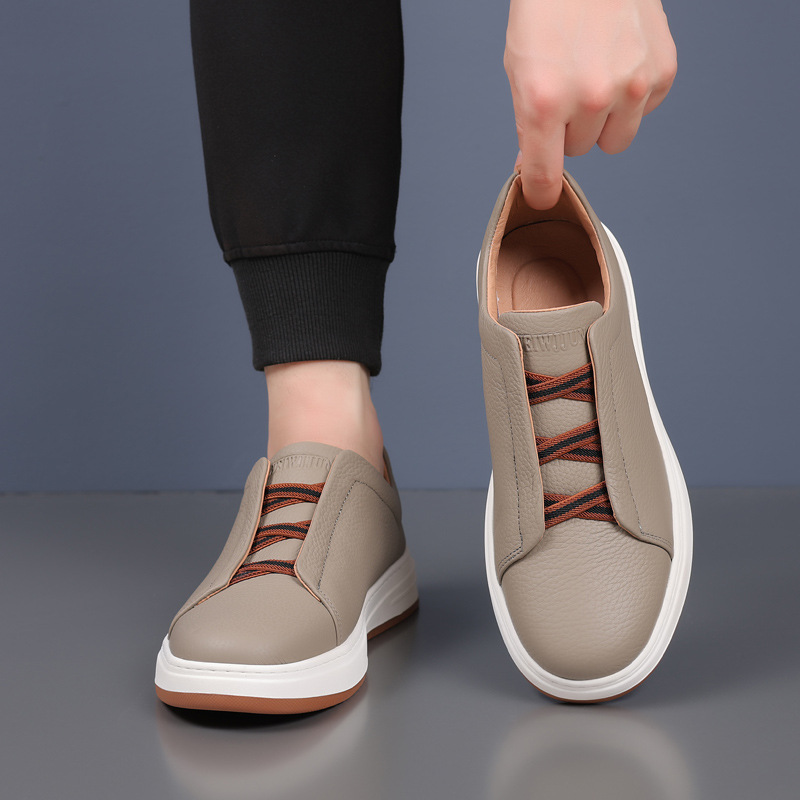 Capas de piel de vaca nuevos zapatos casuales de hombre cuero de hombre zapatos blancos cubiertas zapatos de zapatos de hombre zapatos transpirables