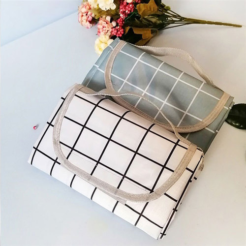Washable picnic mat with thick waterproof pad, camping mat, picnic cloth, beach mat, outdoor mat for outdoor use.