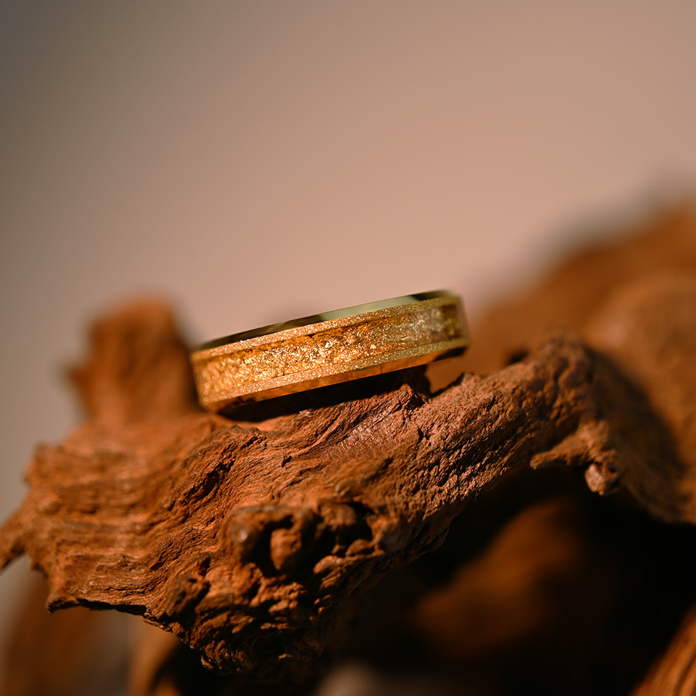 Gnistrande designerring för kvinnor, elegant och bekväm_voghion.com