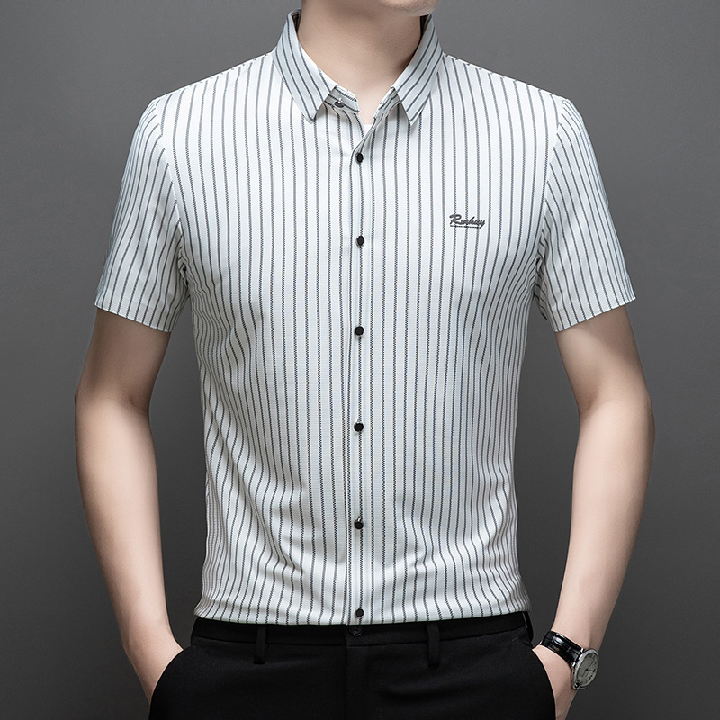 Popular Short-Sleeved Shirt for Men in Summer New Product Fully Seamless Yarn-Dyed Vertical Stripesd Young and Middle-Aged Men's Half-Sleeved Shirt Casual
