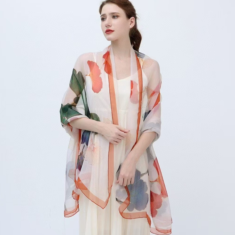 シルクタオル女性2025の新しいマントの外にガーゼタオル三亜海辺のビーチで休暇を過ごすマント