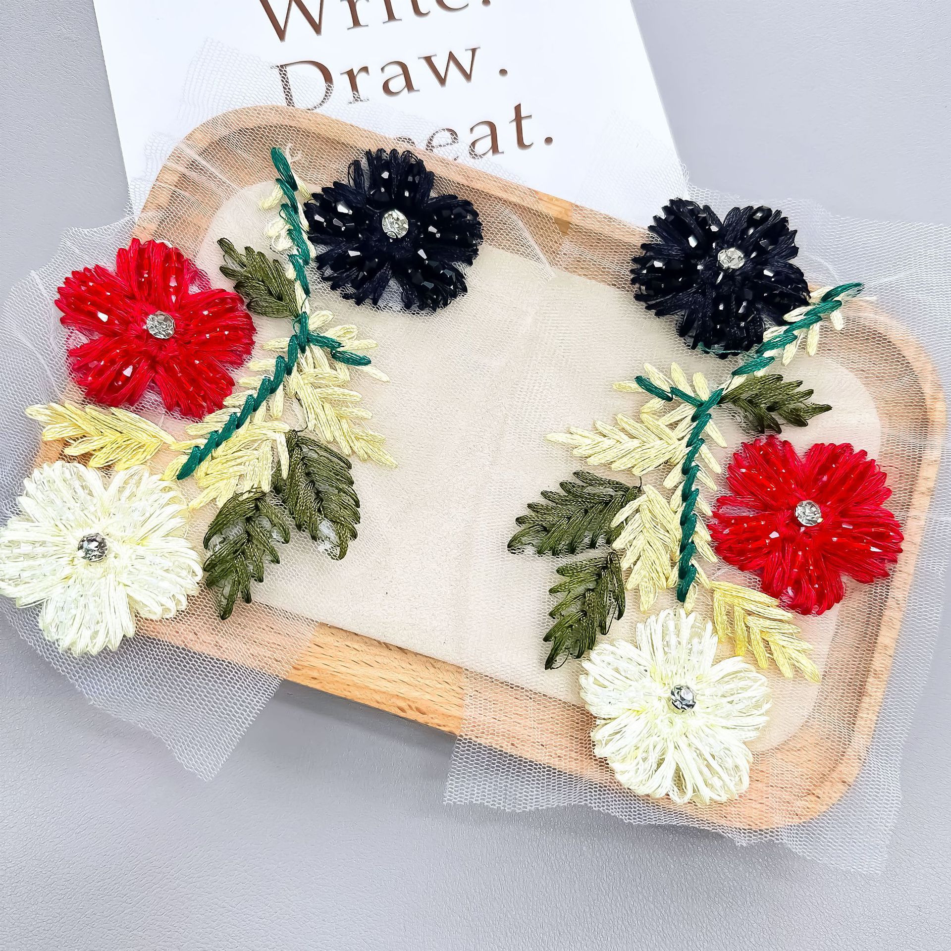 电脑彩色绣花民族风领花花边DIY补丁贴花装饰半成品对花钉珠布贴