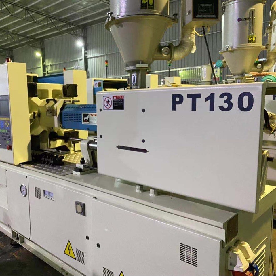 转让9.9成新力劲130吨两台 卧式注塑机 力劲伺服 力劲注塑机 二手