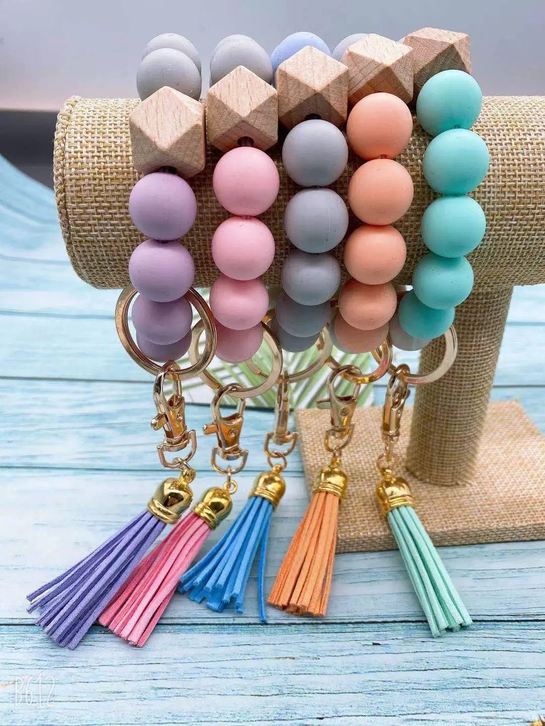 Keychain, silicone bead bracelet with tassels, for import, Amazon