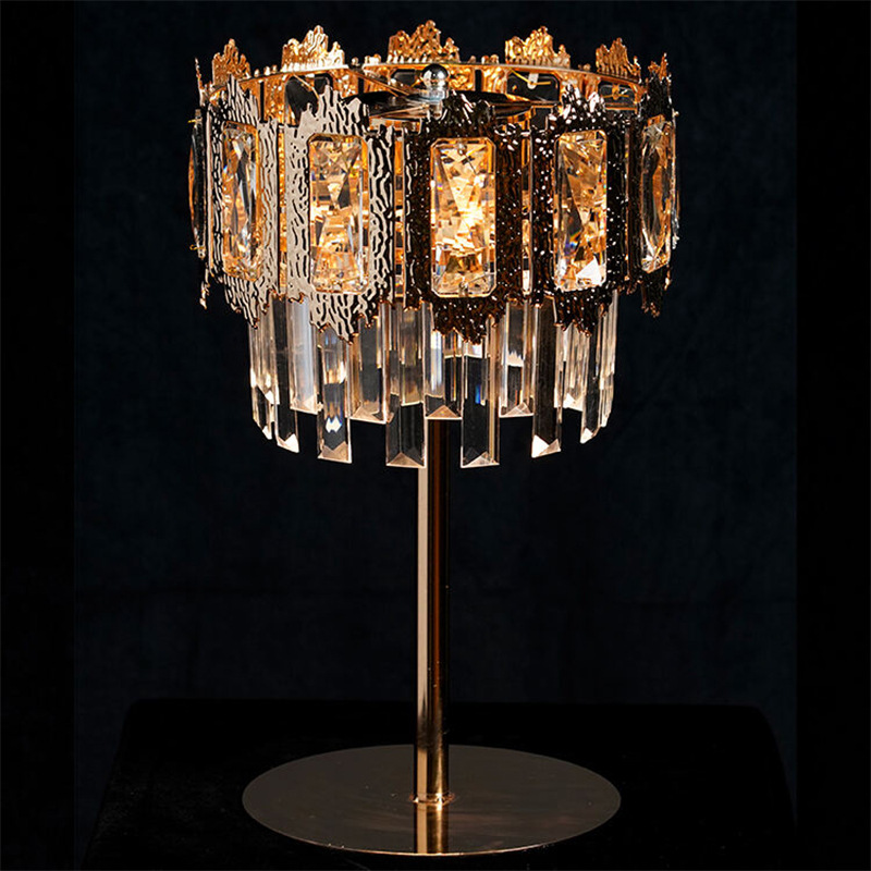 Accesorios de boda, flores de cristal, guía de carretera, postre de hierro, mesa, adornos de flores, decoración de la escena de la boda, estilo luminoso