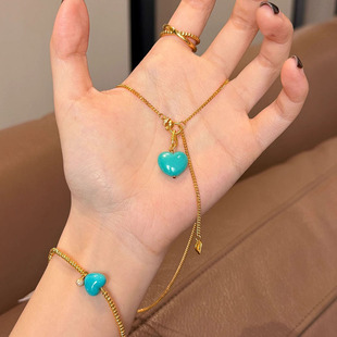 Xiaohongshu's popular new Chinese style retro Chopard gold chain peach green pine pendant necklace women's clavicle chain one piece drop shipping