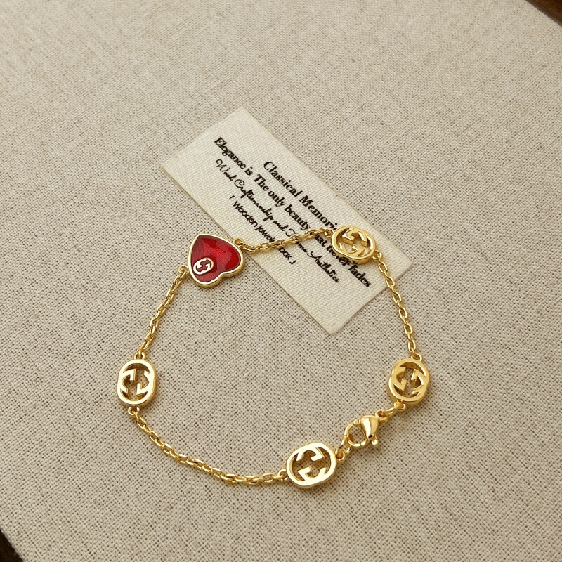 Light Luxury Trendy Personalized Oil Dropping Love Bracelet Fashion Simple Niche High-end Temperament All-match Commuter Bracelet Light Luxury Trendy Personalized Oil Dropping Love Bracelet Fashion Simple Niche High-end Temperament All-match Commuter Bracelet