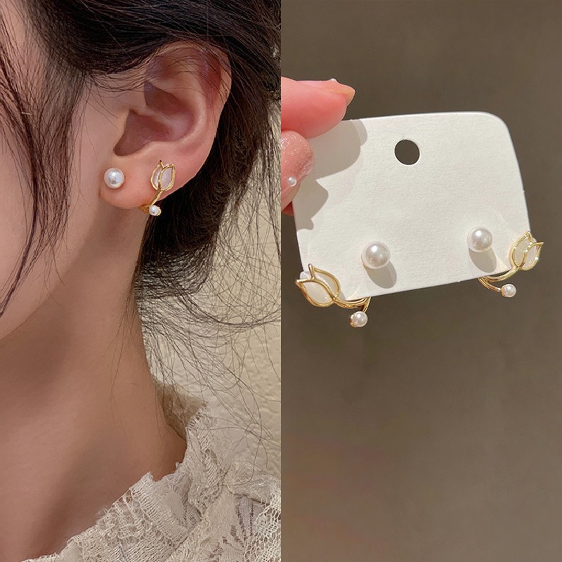 S925銀針韓国版耳飾りシンプルな大衆気質個性的な新型ピアス女性高級感真珠イヤリング卸売り