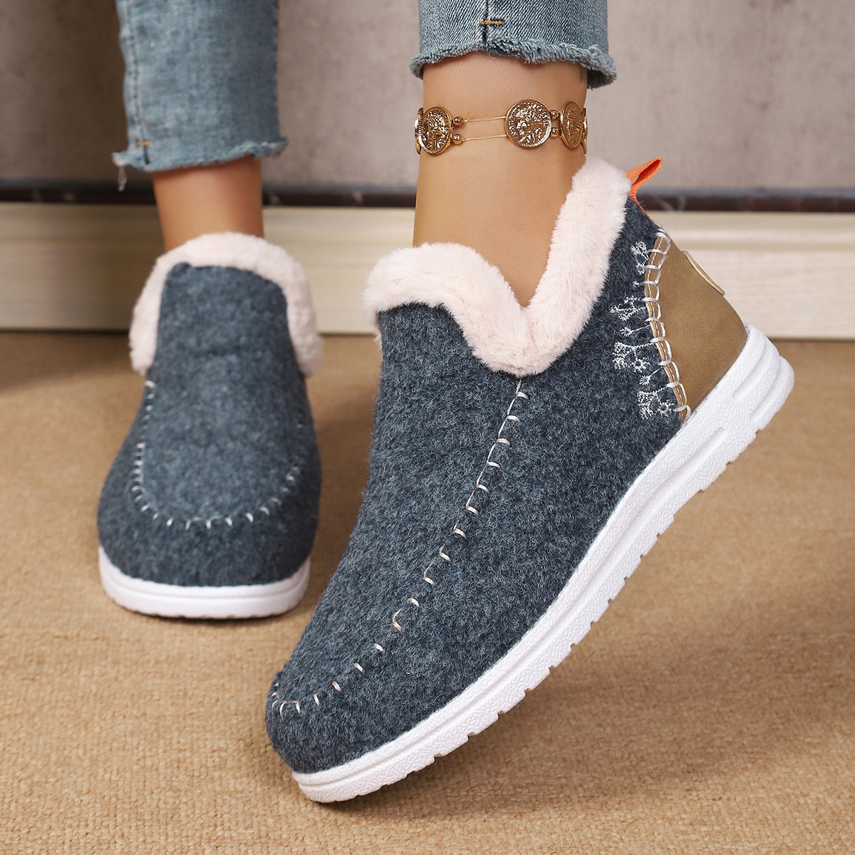 Best-selling cross-border women's warm cotton boots, soft fur surface with thickened lining, snow boots, non-slip flat-soled slip-on cotton shoes