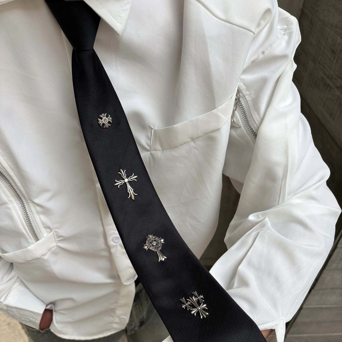 Trendy Black Design Dark Punk Style Cross Tie for Men and Women High-End Decorative Accessories Shirt Bow Tie