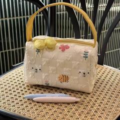 新款洗漱包秋冬便携大容量收纳包肌理感化妆包立体手机包超手提包