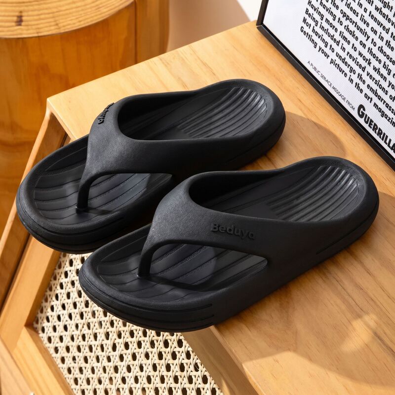 Men's flip-flops, high-end outdoor wear, breathable, non-slip, wear-resistant, simple summer flip-flops, beach sandals for men
