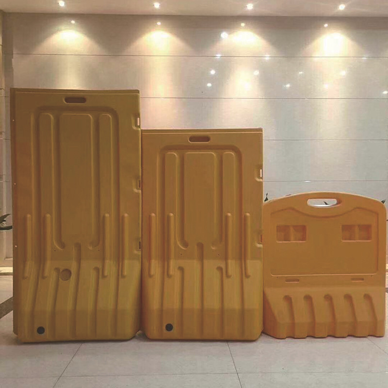 广州工厂注水pvc塑料市政工地施工安全防撞隔离围栏三孔水马围挡