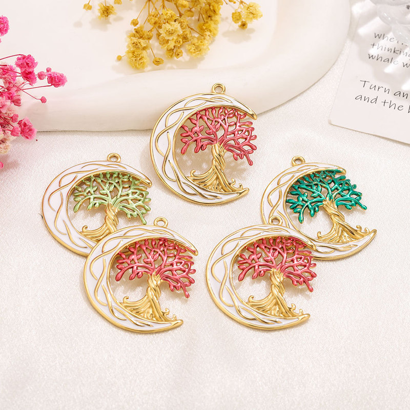Scandinavian Viking Celtic Knot Life Tree Pendant Pendant Wholesale New DIY Moon Necklace Accessories Wholesale
