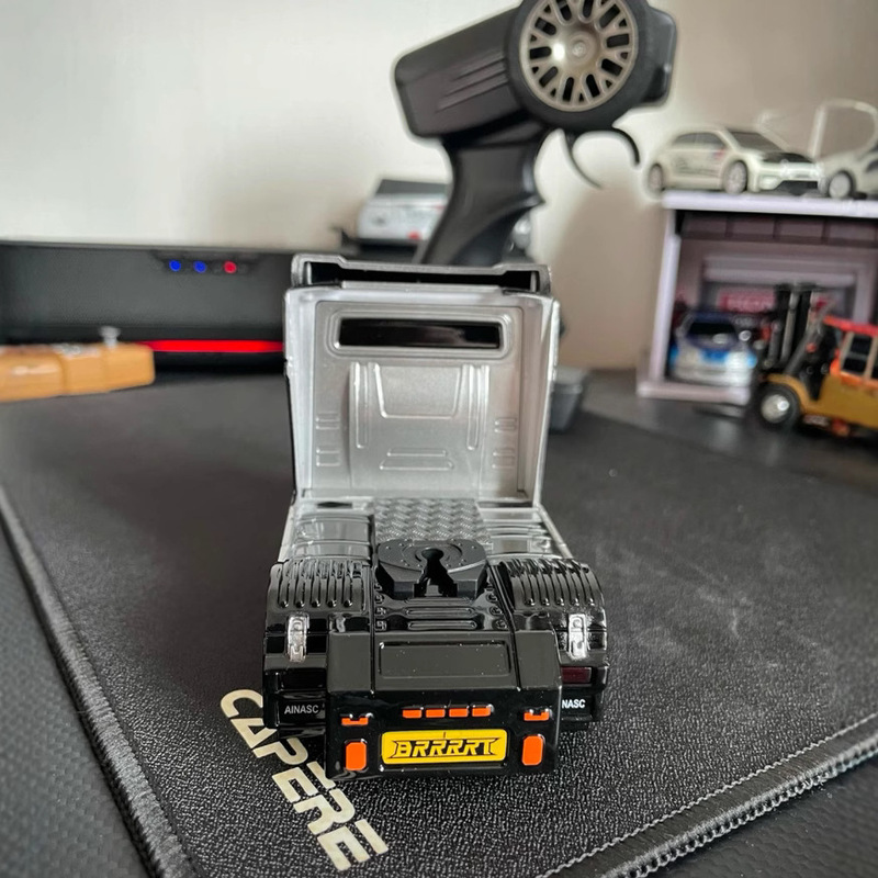 新品1/43デスクトップシリーズミニリモコン牽引車エンジニアリング車両ドリフトトラックヘッドRCモデルカーおもちゃ|undefined