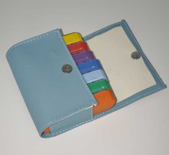 12.3*11.3*4cm; 파란색; 플라스틱