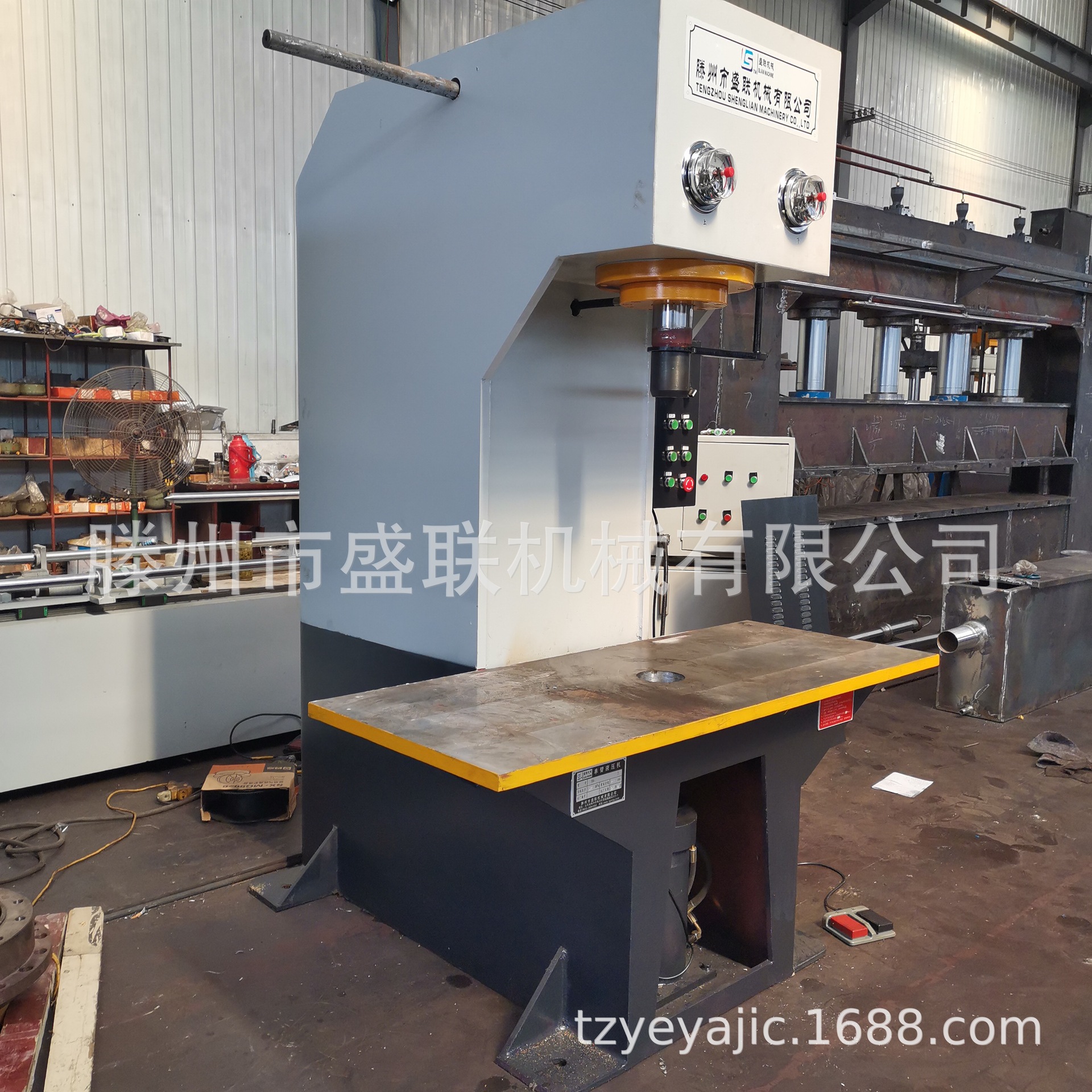 100吨单臂液压机，单臂校直机 钢材液压校正机