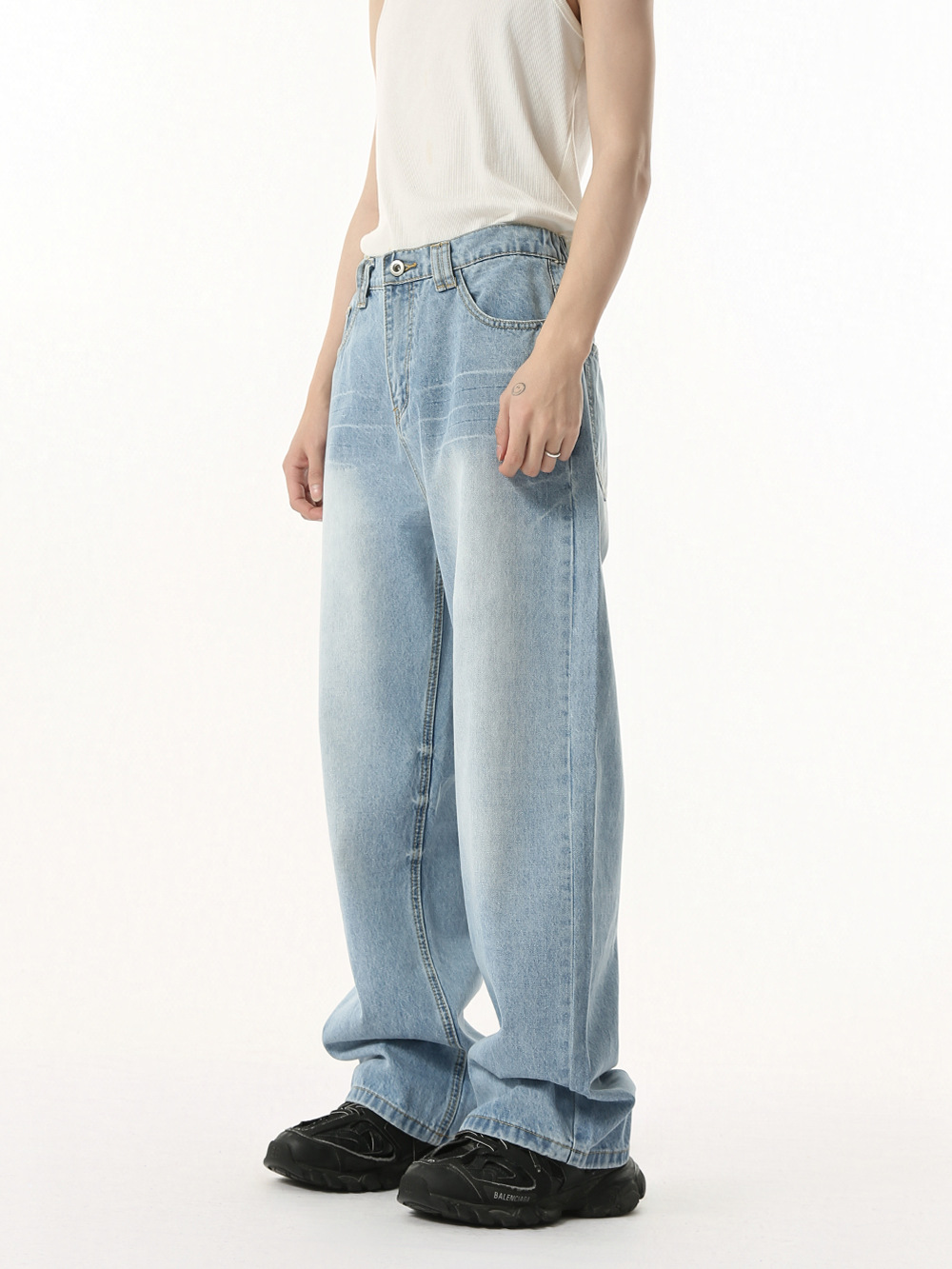 MTLCLOTHES Hombres| Nuevos productos coreanos de color claro lavado con agua molienda blanca cintura elástica recta suelta jeans de moda