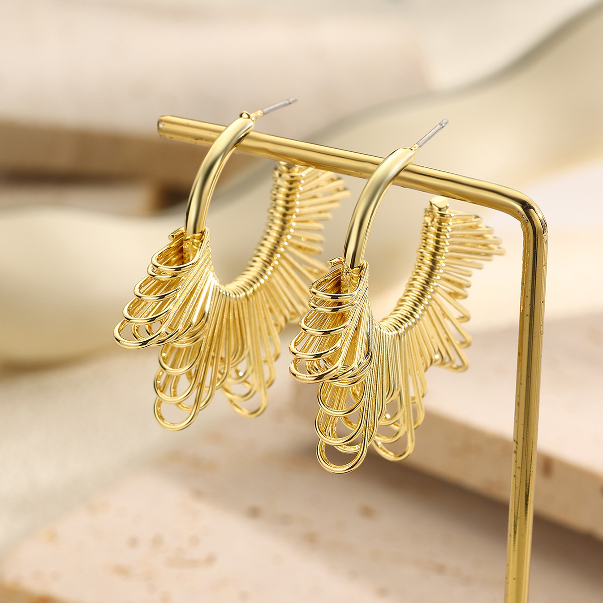 Multi-layer Heart Drop Earrings Gold Geometric Hoop Earrings_voghion.com