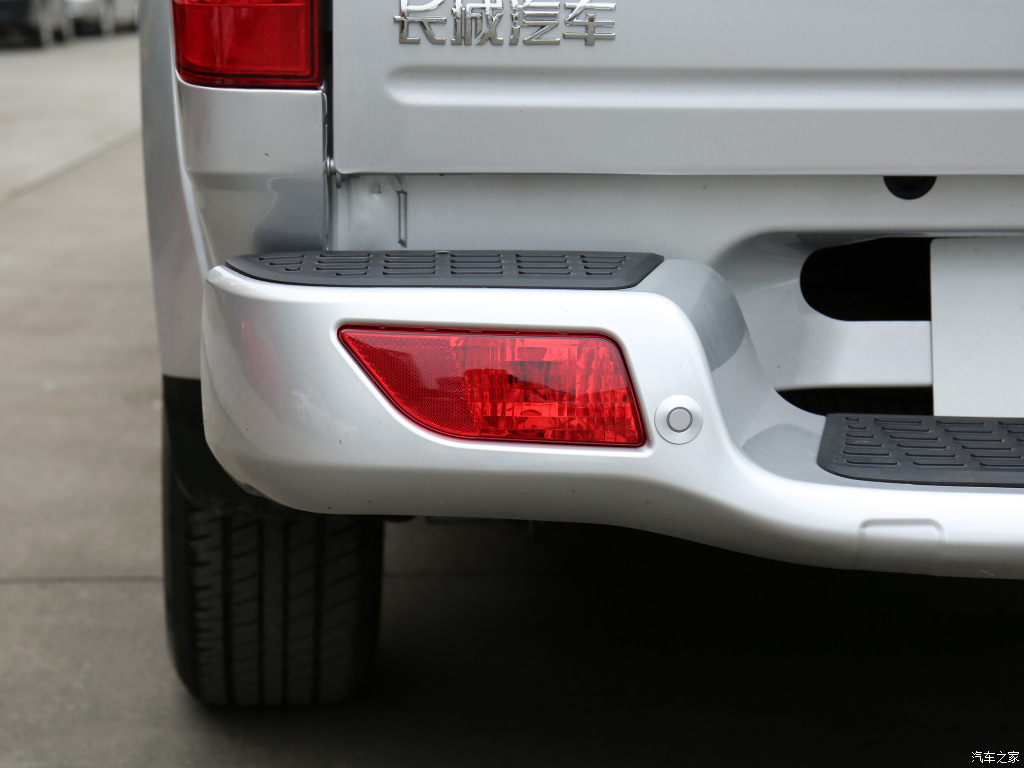 Suitable for Great Wall Pickup Fengjun 5 Rear Tail Lamp Assembly Fengjun 5 Rear Bar Lamp Left and Right Tail Lamp Cover High Position Brake Lamp Housing