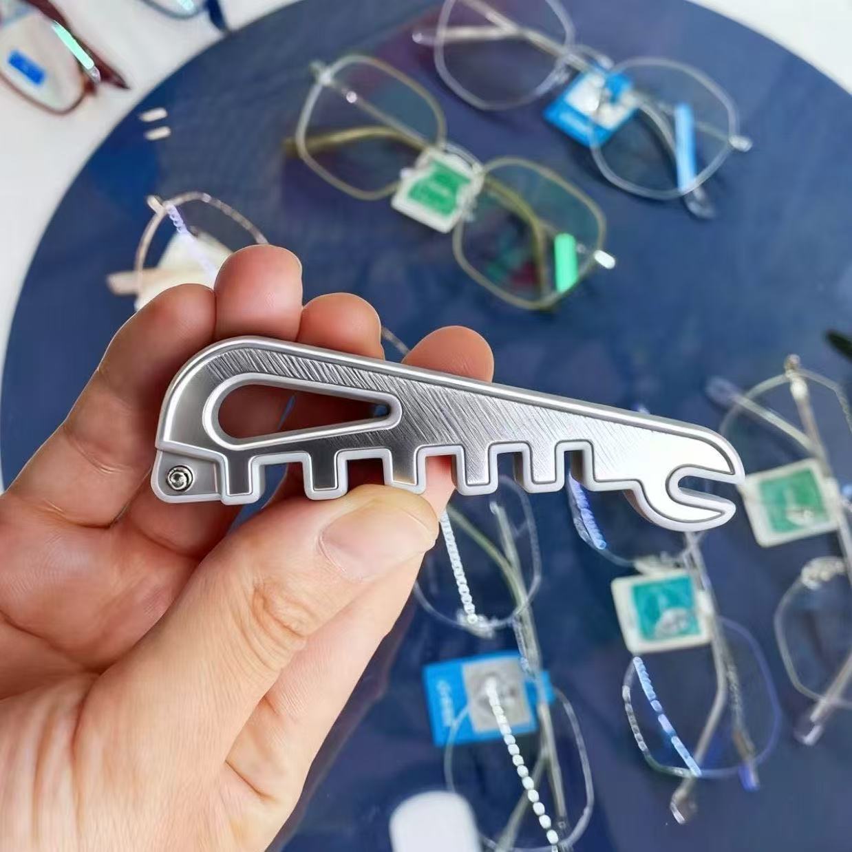 Mantenimiento de gafas multifuncionales, ajuste de props de flexión de la pata, ajuste de la pata, ajuste de la base de la nariz