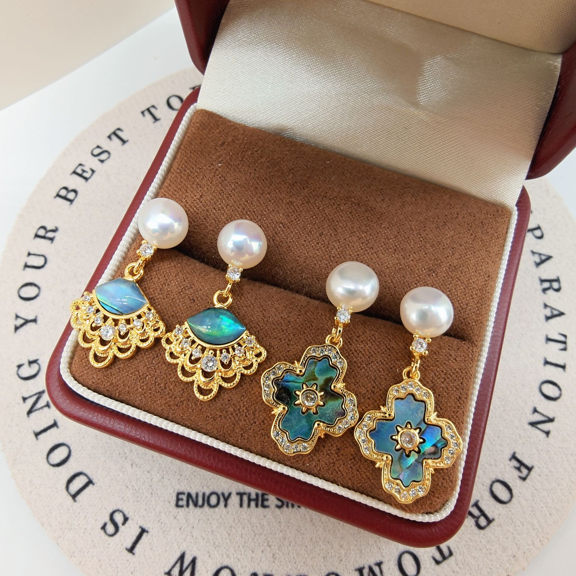 Natural Freshwater Pearl Earrings, Vintage Palace Style Four-Leaf Clover Pearls, 925 Silver Stud Earrings with Colorful Mother-Of-Pearl Inlays