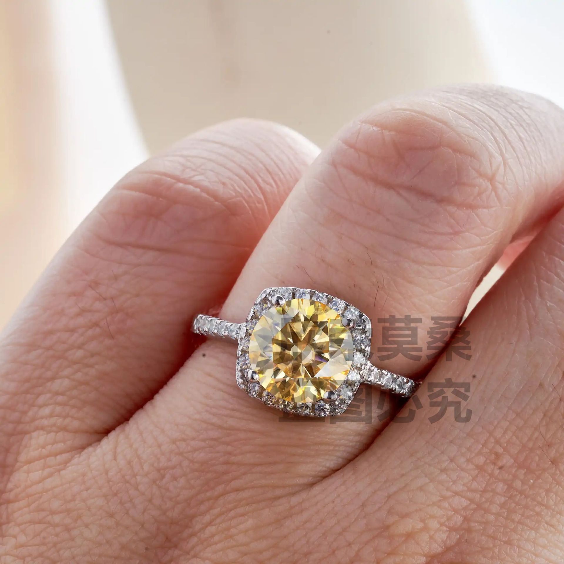 925 anillo de plata esterlina 3 quilates 9mm aniversario color moissanita anillo de compromiso fábrica transfronteriza al por mayor