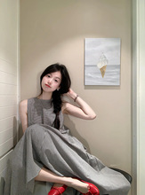 高级条纹无袖背心连衣裙女夏季2025新款宽松显瘦慵懒休闲A字长裙